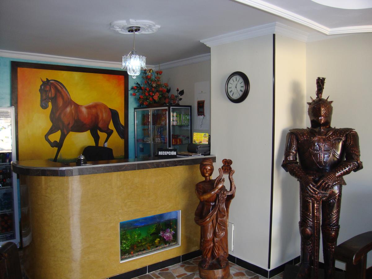 Hotel Emperatriz Armenia  Exterior photo